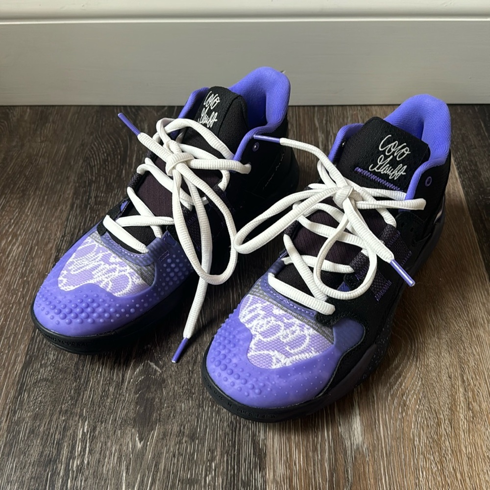 New Balance COCO CG1 D Width Preowned Tennis Shoes Size 6 Women